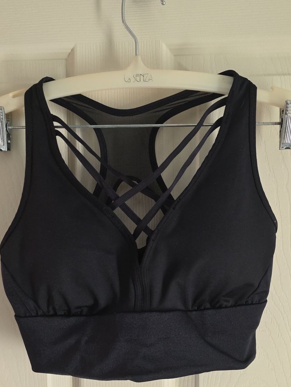 La SENZA Black Crisscross Strappy Sports Bra